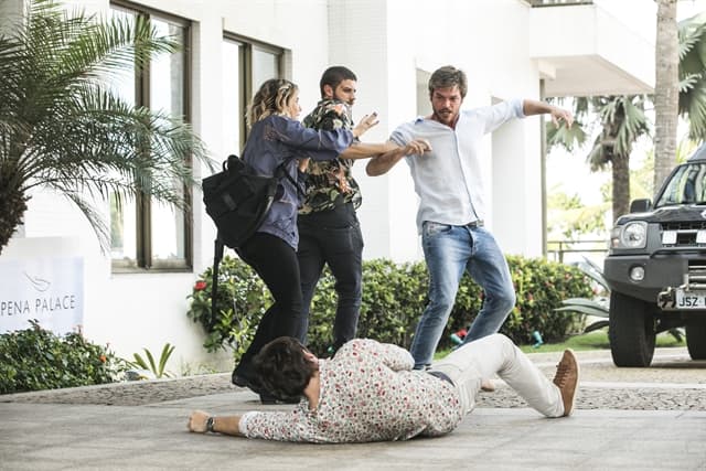 Segundo Sol: Luzia se livra da chantagem e Beto dá surra em Remy