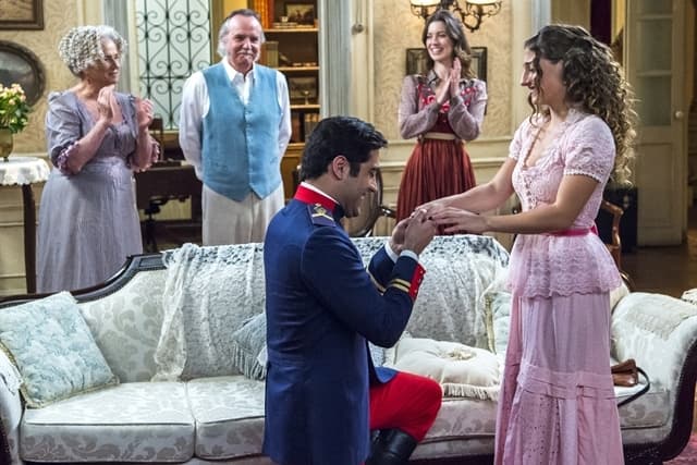 Randolfo (Miguel Romulo) e Lídia (Bruna Griphao) em cena de Orgulho e Paixão (Foto: Globo/Estevam Avellar) Randolfo (Miguel Romulo) e Lídia (Bruna Griphao) em cena de Orgulho e Paixão (Foto: Globo/Estevam Avellar)