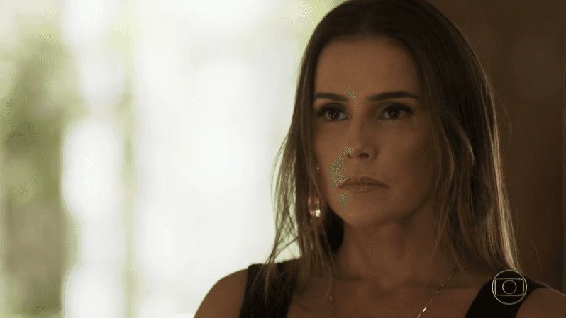 Karola (Deborah Secco) em cena de Segundo Sol (Foto: Reprodução/Globo)