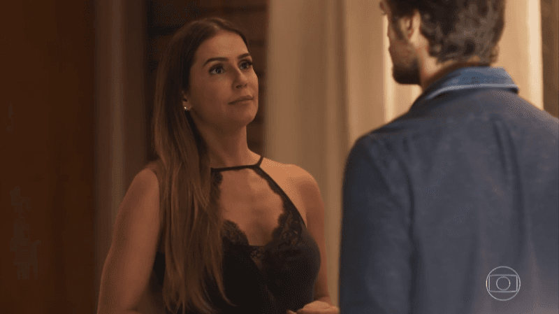 Karola (Deborah Secco) e Beto (Emilio Dantas) em cena de Segundo Sol (Foto: Reprodução/Globo)