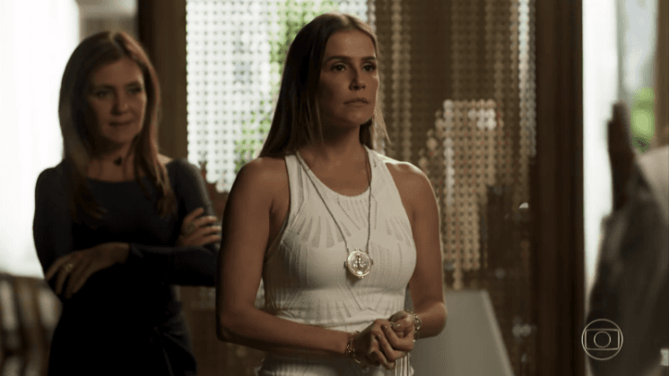 Bomba em Segundo Sol: Karola é filha de Laureta e Severo