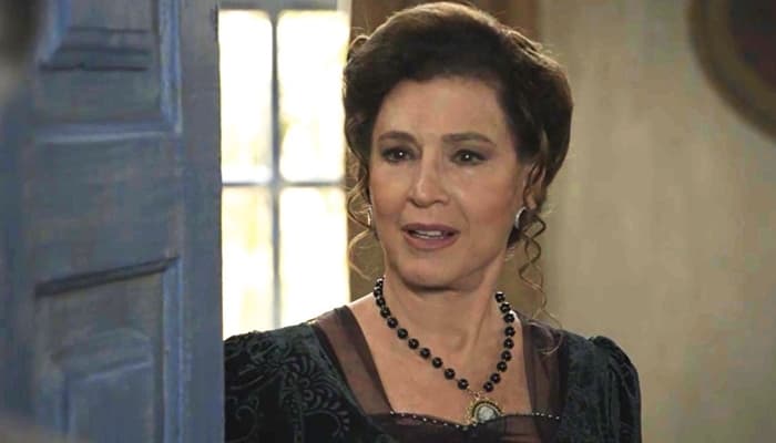Orgulho e Paixão: após planos darem errado, Lady Margareth se mata