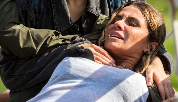 Segundo Sol: Luzia leva tiro, salva Manu da morte e tem o perdão da filha; veja fotos