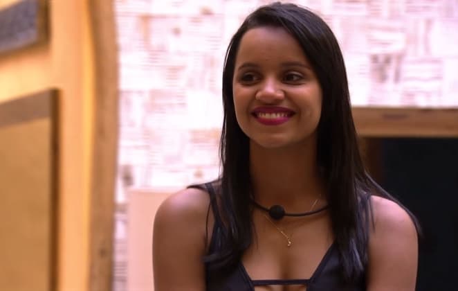 Com look ousado, vencedora do BBB18 Gleici Damasceno leva fãs à loucura com o visual