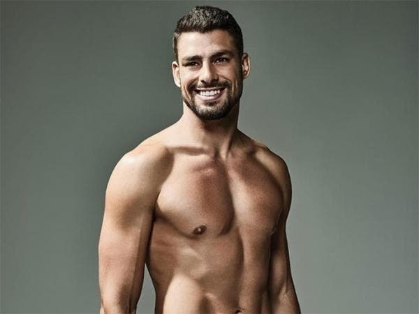 Saiba quem são os papais famosos mais sexy e bonitões e veja momentos de intimidade