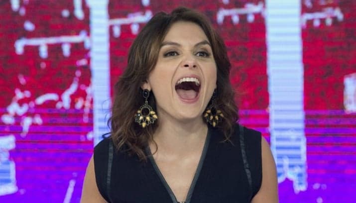 Discreta, Monica Iozzi aparece em clique raro ao lado do namorado e impressiona internautas