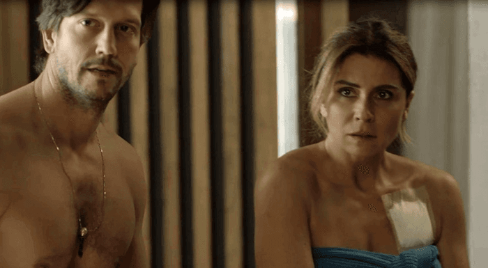 Segundo Sol: Beto flagra Luzia e Remy de roupa íntima e fica chocado
