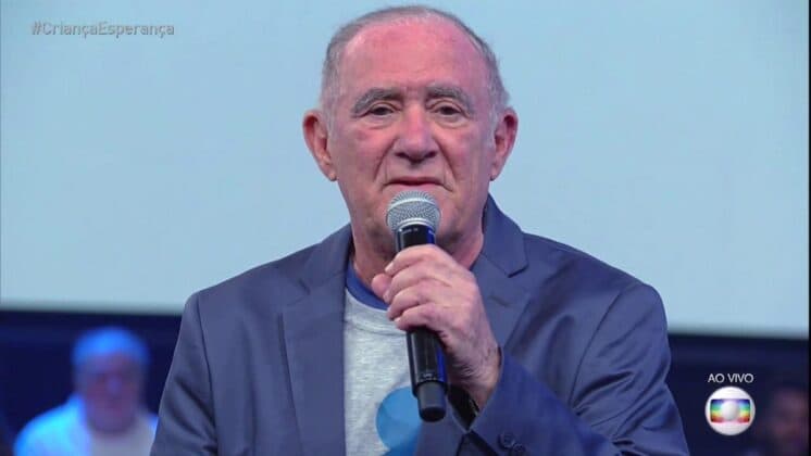 Afastado da TV, Renato Aragão adquire um vício revelado pela filha, Lívian Aragão