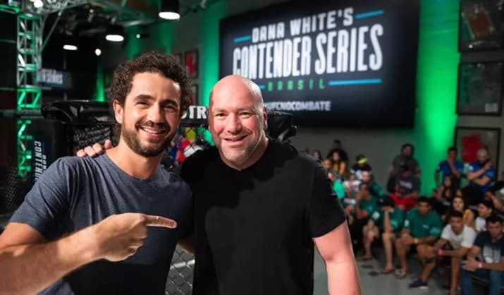 Felipe Andreoli ao lado de Dana Withe, dono do UFC. (Foto: Divulgação/TV Globo)