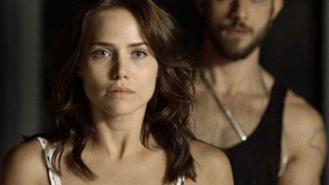 Segundo Sol: Ícaro implora o amor de Rosa e leva o troco pelas humilhações