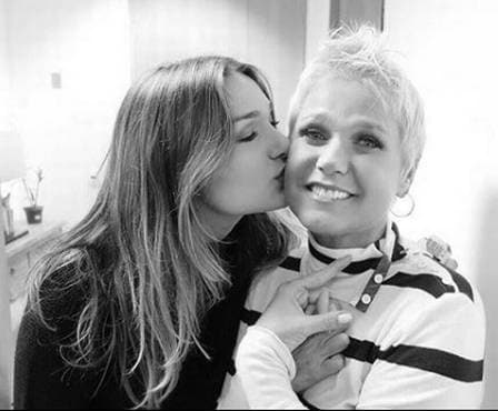 Sasha Meneghel, filha de Xuxa, presta homenagem para avó falecida