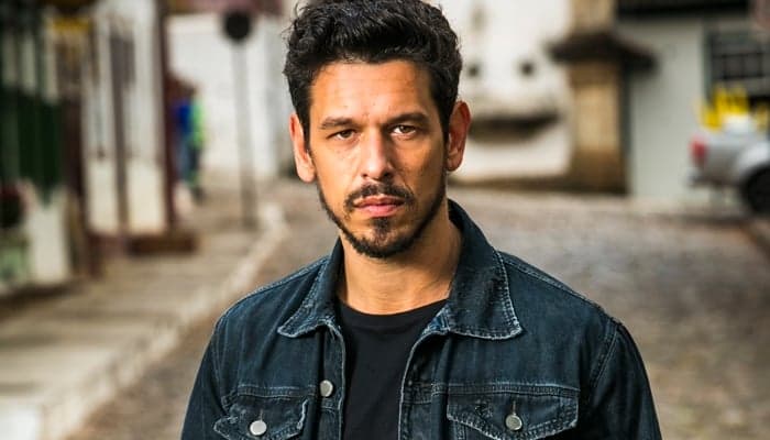 Em Espelho da Vida, Alain esconde segredo de tragédia do passado; saiba qual