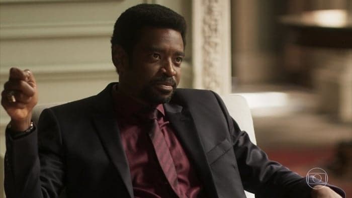 Roberval (Fabricio Boliveira) em cena de Segundo Sol (Foto: Reprodução/Globo)