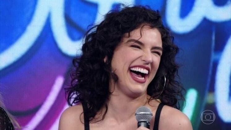 Após polêmica sobre feminismo na Globo, Kéfera é criticada por famoso, rebate e discussão pega fogo