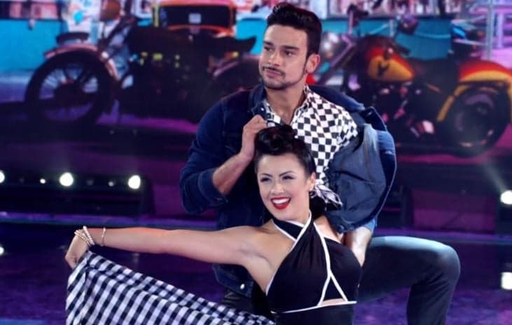 Após trocar de bailarina e continuar indo mal, Sergio Malheiros surpreende e é elogiado na Dança dos Famosos