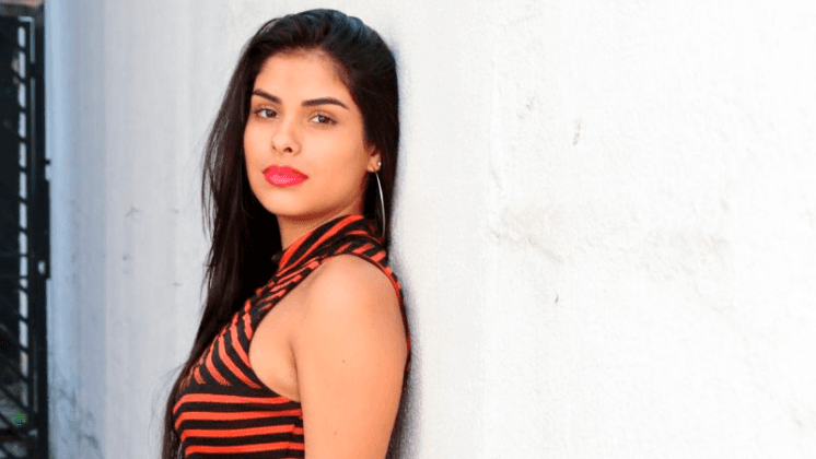 Em dia da Independência do Brasil, ex-BBB Munik Nunes aparece de lingerie e bomba na web