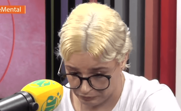 Amanda Ramalho, do Pânico, se emociona ao revelar tentativa de suicídio
