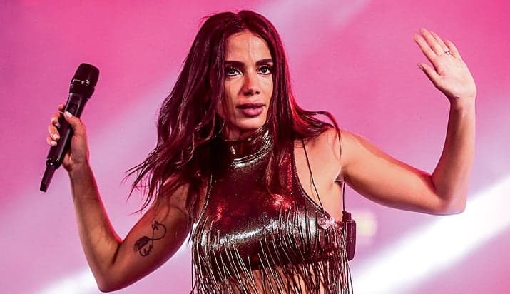 Anitta surpreende, revela ter passado por forte depressão e fala sobre fim de casamento
