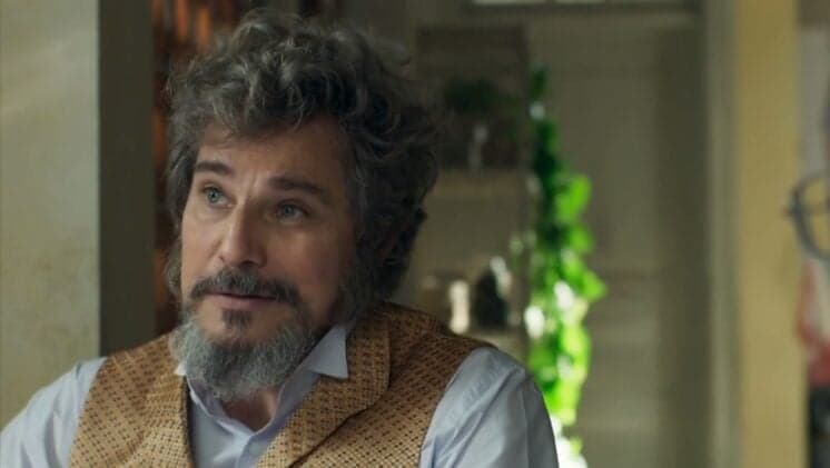 O Tempo Não Para: Dom Sabino revela maior segredo de sua vida e deixa personagem chocado