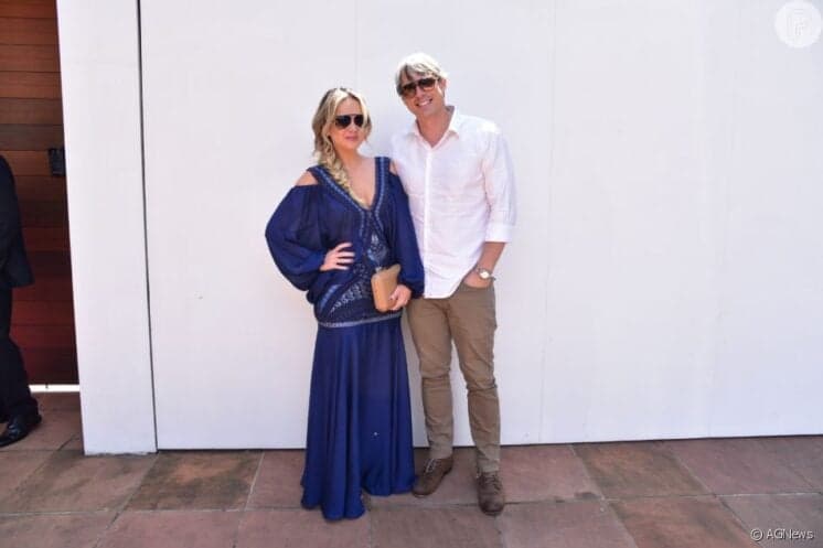 Acompanhada do noivo, Eliana surpreende em casamento de Luiza Possi