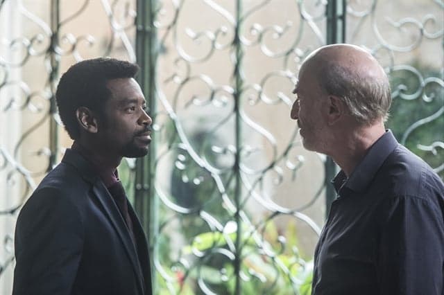 Segundo Sol: Roberval compra a mansão de Severo e deixa família em choque