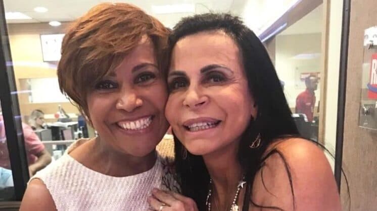 Gretchen se despede de jornalista do SBT: "Agora você brilhará aí no céu. Saudades"