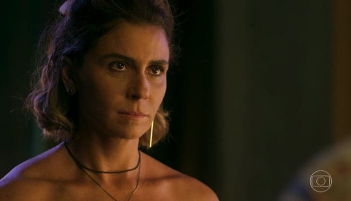 Luzia (Giovanna Antonelli) em cena de Segundo Sol (Foto: Reprodução/Globo)