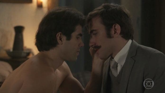 Globo surpreende e exibe o primeiro beijo gay com cenas quentes em uma novela das seis