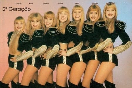 Nostalgia: Xuxa tem reencontro emocionante com ex-paquitas da primeira geração