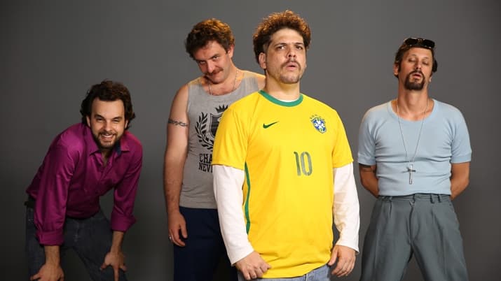 Fenômeno na web, grupo Choque de Cultura negocia contrato com a Globo
