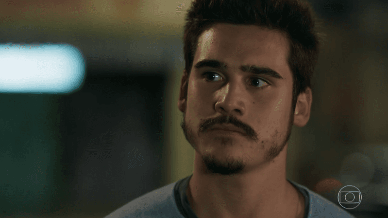 Samuca (Nicolas Prattes) em cena de O Tempo Não Para (Foto: Reprodução/Globo)