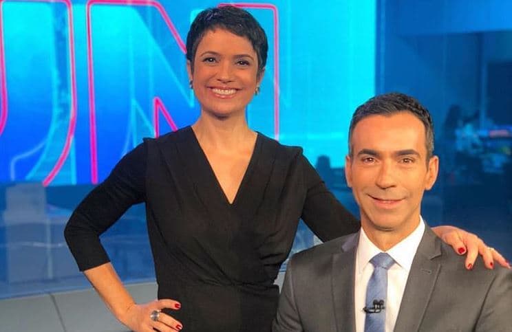 De forma inédita, Sandra Annenberg e César Tralli comandam juntos o Jornal Nacional e público pede “saída” de Bonner: “Batido”