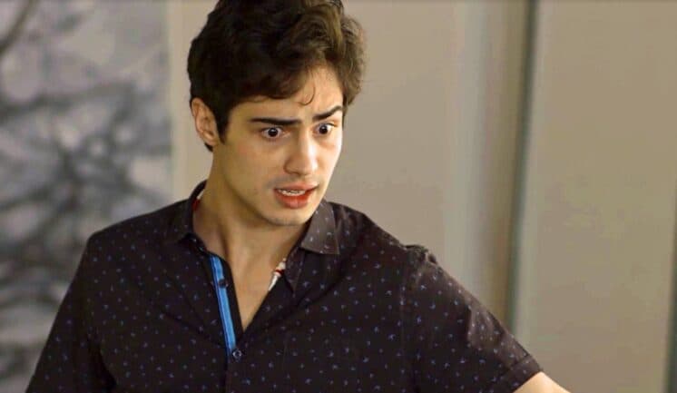 Segundo Sol: Valentim descobre que é filho roubado de Luzia e Karola toma atitude radical