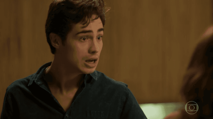 Segundo Sol: Valentim enfrenta familia Falcão e defende Karola