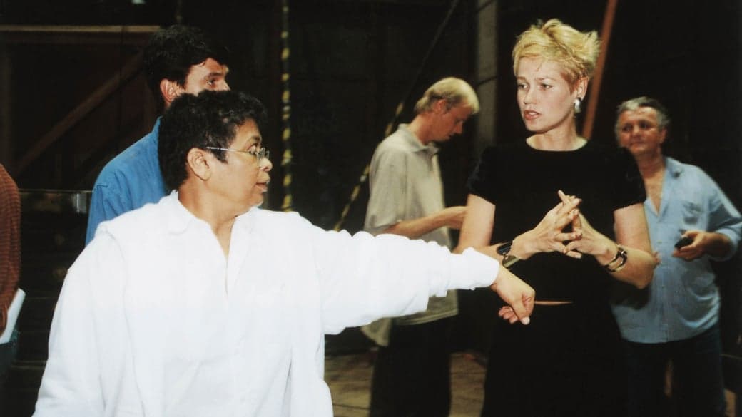 Marlene Mattos, diretora de núcleo da Rede Globo Globo, conversando com Xuxa (Foto: Divulgação) Marlene Mattos, diretora de núcleo da Rede Globo Globo, conversando com Xuxa (Foto: Divulgação)