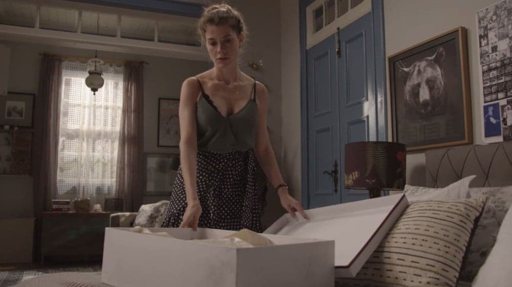 Isabel em cena de Espelho da Vida (Foto: Reprodução)