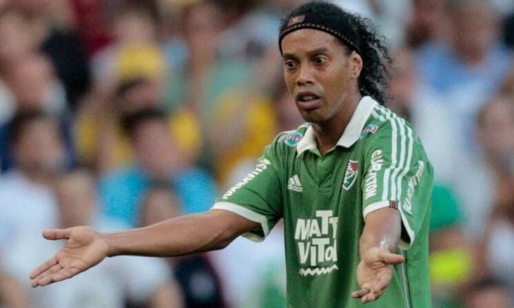 Ronaldinho Gaúcho perde prestígio e é prejudicado por causa de Bolsonaro