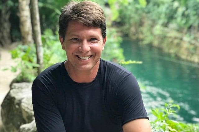Mario Frias volta à Globo em Verão 90 Graus e contracena com a ex-esposa