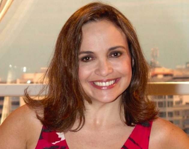 http://tvfoco.uai.com.br/wp-content/uploads/2015/05/Daniela-Mercury.jpg