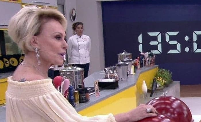 Ana Maria Braga faz funcionário da Globo comer pimenta e ele quase chora