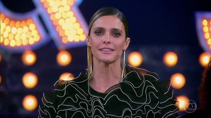 A apresentadora Fernanda Lima no comando do Amor e Sexo (Foto: Reprodução/Globo)