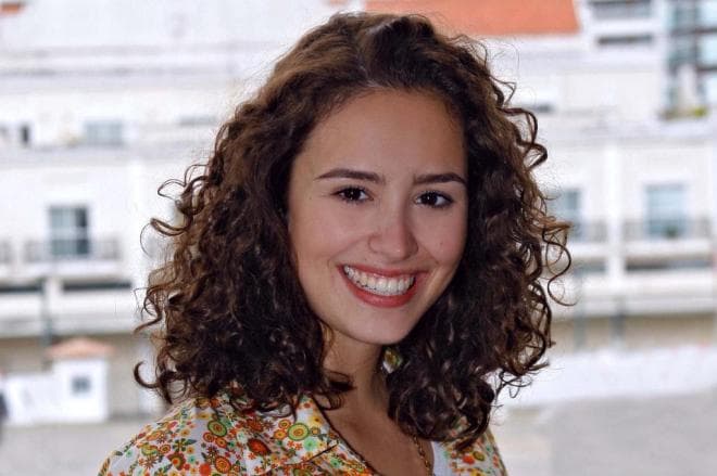 Amanda Richter assume romance com deputado bonitão e faz viagem luxuosa para Europa