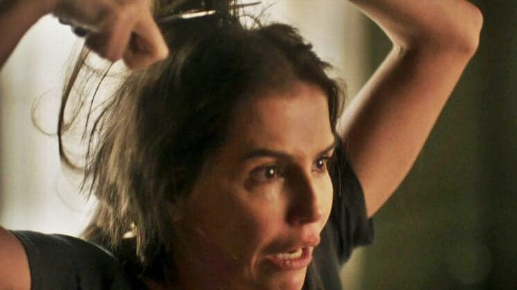 Segundo Sol: Karola enfrenta o pai e dispara: "Pedia a papai do céu uma família"