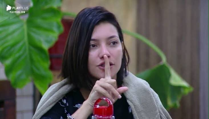 A Fazenda 10: Na roça, Gabi Prado radicaliza e muda o visual para surgir ao vivo