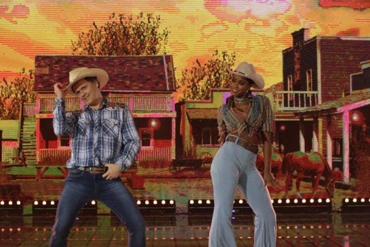 Dança dos Famosos: Danton Melo se classifica em primeiro lugar e bomba na web