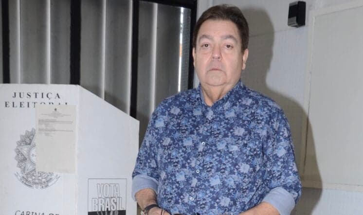 Faustão manda indireta e público aponta a Bolsonaro