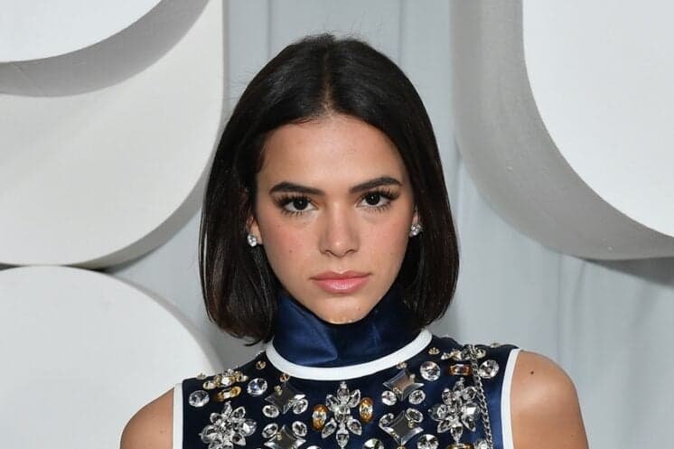 De férias, Bruna Marquezine viaja para Fernando de Noronha com os amigos e sem Neymar
