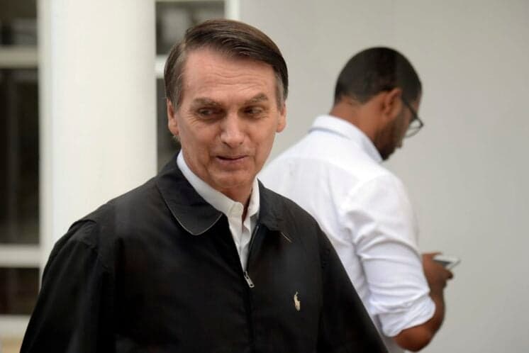 Bolsonaro pode escolher para embaixador dos EUA homem que acredita que refrigerantes são adoçados com aborto