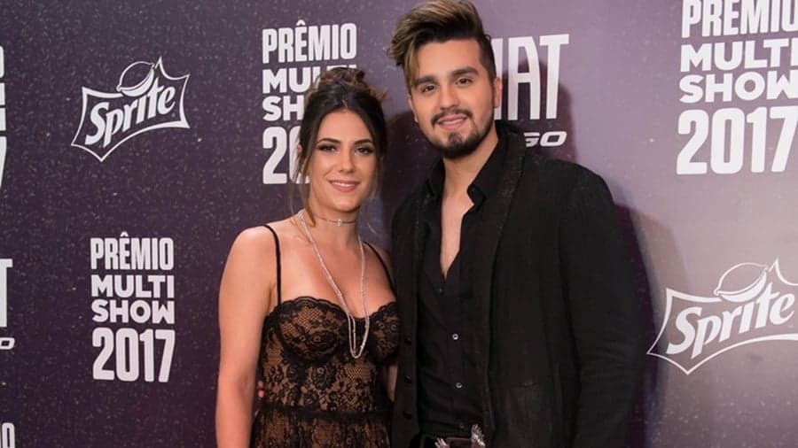 Luan Santana abre o coração e se declara para namorada, Jade Magalhães