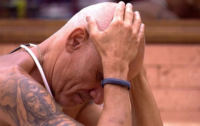 Sem vaga na Globo, ex-BBB Ayrton desabafa sobre ter virado Uber